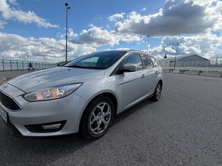 2017 Ford Focus III Рестайлинг, серебристый, 959999 рублей, вид 2