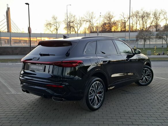 2026 Audi Q5 L III (GU), чёрный, 6880000 рублей - вид 5