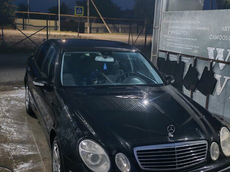2003 Mercedes-Benz E-Класс 200 III (W211, S211), чёрный, 600000 рублей, вид 5