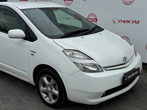 2010 Toyota Prius JDM II Рестайлинг (XW20), белый, 679000 рублей - вид 8
