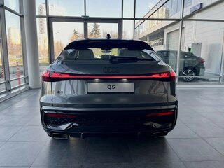 2026 Audi Q5 Sportback TFSI quattro S tronic II (GU), серый, 10000000 рублей, вид 5