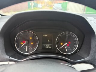 2013 Skoda Octavia II (A5) Рестайлинг, белый, 600000 рублей, вид 4