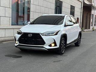 2021 Toyota Yaris L XP150 Рестайлинг, белый, 1150000 рублей, вид 1