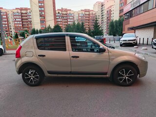 2012 Renault Sandero I, бежевый, 330000 рублей, вид 4