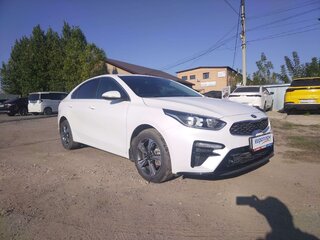 2020 Kia Cerato IV, белый, 1800000 рублей, вид 1