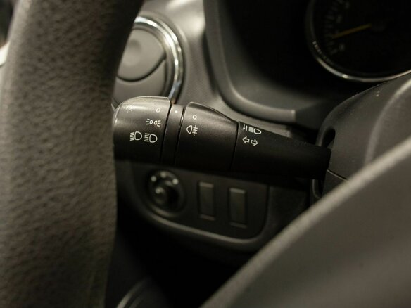 2015 Renault Logan II, чёрный - вид 23