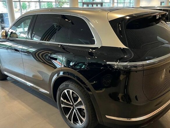 2026 Aito M7 53.4 kWh II, чёрный, 9550000 рублей - вид 3