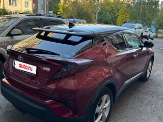 2018 Toyota C-HR I, красный, 2000000 рублей, вид 3