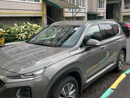 2019 Hyundai Santa Fe IV, серый, 2867623 рублей, вид 3