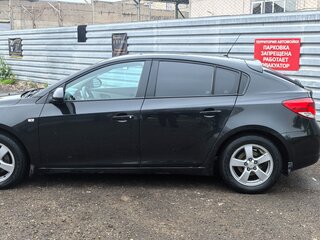 2012 Chevrolet Cruze I, чёрный, 700000 рублей, вид 4
