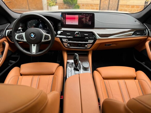 2021 BMW 5 серии 520i VII (G30/G31/G38) Рестайлинг, белый, 5200000 рублей - вид 7
