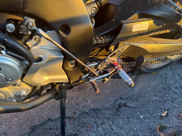 2012 Yamaha FZ1, красный, 570000 рублей - вид 11