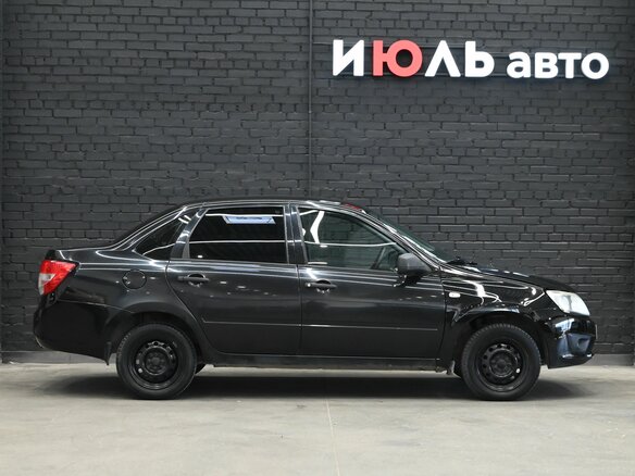 2017 Lada (ВАЗ) Granta I, чёрный, 320000 рублей - вид 4