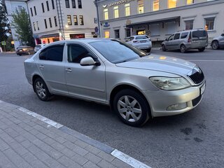2012 Skoda Octavia II (A5) Рестайлинг, серебристый, 650000 рублей, вид 3