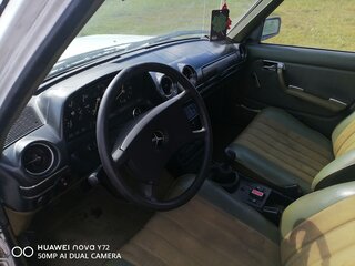 1984 Mercedes-Benz W123 300, белый, 255555 рублей, вид 5