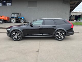 2019 Volvo V90 Cross Country I, чёрный, 4270000 рублей, вид 3