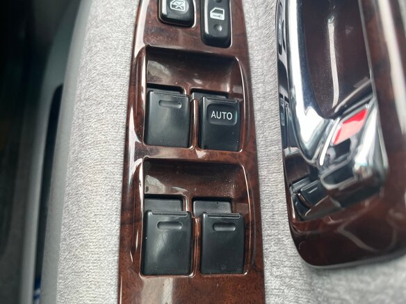 1999 Toyota Nadia, серый, 670000 рублей - вид 5