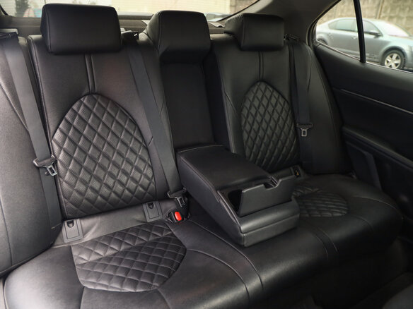 2021 Toyota Camry VIII (XV70) Рестайлинг, белый, 2499777 рублей - вид 22