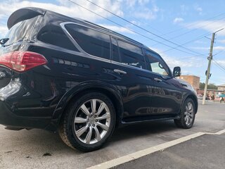 2010 Infiniti QX56 II, чёрный, 2100000 рублей, вид 5