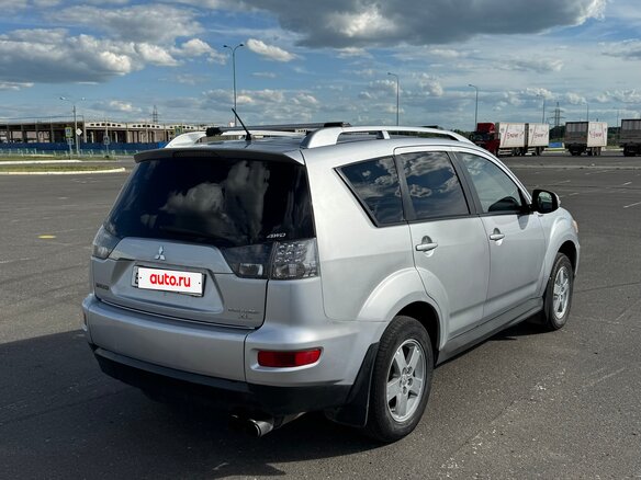 2011 Mitsubishi Outlander II Рестайлинг, серебристый, 1267000 рублей - вид 6