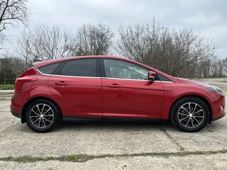 2013 Ford Focus III, красный, 880000 рублей, вид 3
