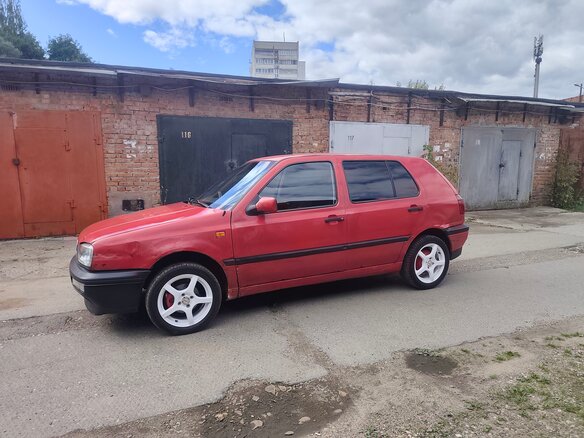 1993 Volkswagen Golf III, красный, 200000 рублей - вид 5