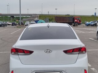 2019 Hyundai Sonata VII (LF) Рестайлинг, белый, 1320000 рублей, вид 4