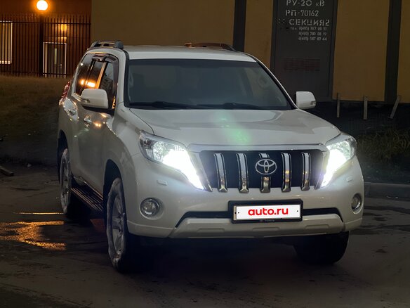 2015 Toyota Land Cruiser Prado 150 Series Рестайлинг 1, белый, 4299000 рублей - вид 2
