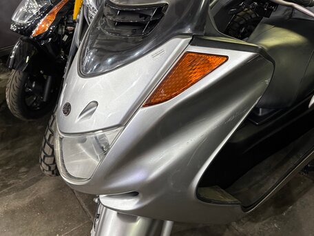 2002 Yamaha Majesty 250, серебристый, 185000 рублей, вид 4