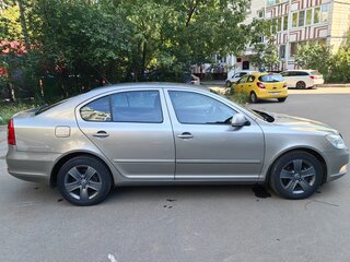 2011 Skoda Octavia II (A5) Рестайлинг, серый, 775000 рублей, вид 4