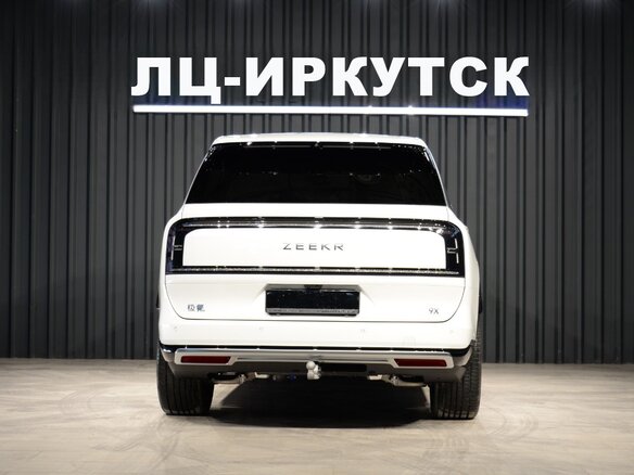 2025 Zeekr 9X 70 kWh, белый - вид 4