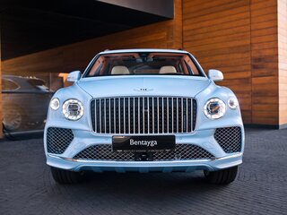 2025 Bentley Bentayga I Рестайлинг, голубой, 44500000 рублей, вид 2