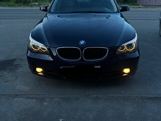 2003 BMW 5 серии 520i V (E60/E61), чёрный, 900000 рублей, вид 1