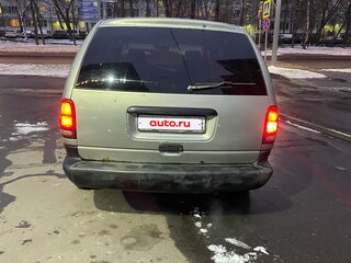 1999 Plymouth Voyager III, зелёный, 230000 рублей, вид 3
