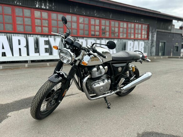 2024 Royal Enfield Continental GT, серебристый, 569000 рублей - вид 9