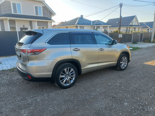 2014 Toyota Highlander III (XU50), бежевый, 2750000 рублей, вид 2