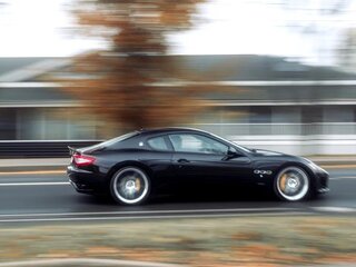 2009 Maserati GranTurismo S I, чёрный, 5600000 рублей, вид 3
