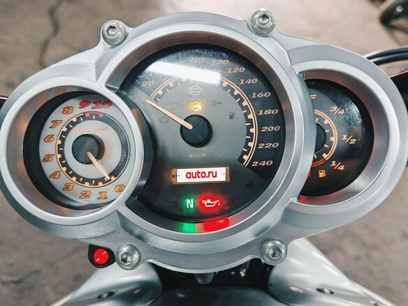 2009 Harley-Davidson V-Rod Muscle, серебристый, 1180000 рублей - вид 28