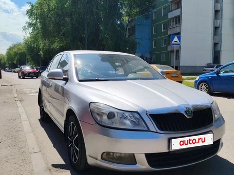 2013 Skoda Octavia II (A5) Рестайлинг, серый, 799000 рублей, вид 3