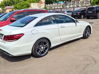 2013 Mercedes-Benz E-Класс 200 IV (W212, S212, C207) Рестайлинг, белый, 2400000 рублей, вид 4
