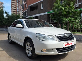 2013 Skoda Octavia II (A5) Рестайлинг, белый, 650000 рублей, вид 3