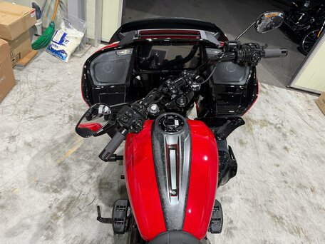 2025 Harley-Davidson CVO Road Glide, красный, 4788000 рублей, вид 4
