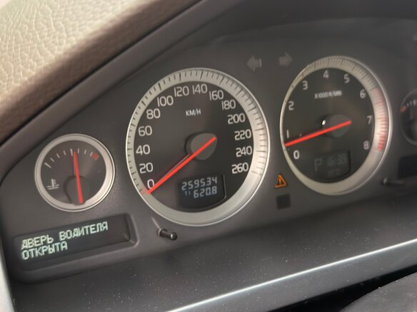 2013 Volvo XC90 I Рестайлинг, серый, 1745000 рублей - вид 9