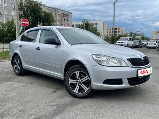 2012 Skoda Octavia II (A5) Рестайлинг, серый, 720000 рублей, вид 3