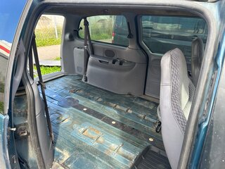 1999 Plymouth Voyager Grand III, зелёный, 300000 рублей, вид 4
