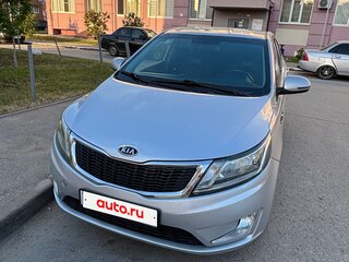2012 Kia Rio 4-speed III, серебристый, 890000 рублей, вид 1