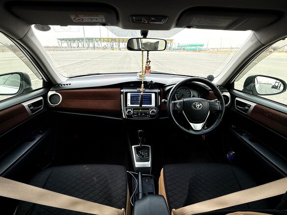 2013 Toyota Corolla Axio XI (E160, E170, E180), белый, 990000 рублей - вид 12