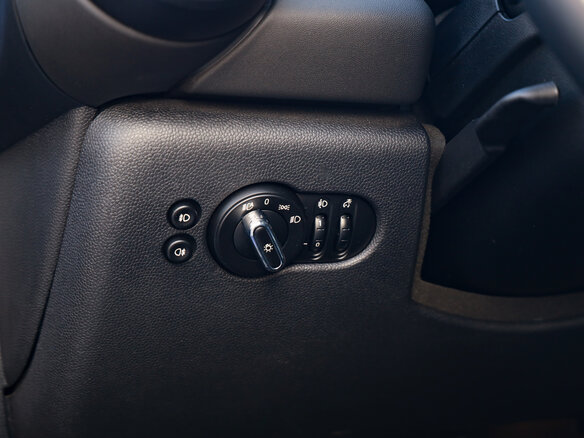 2020 Mini Hatch Cooper III (F55/F56) Рестайлинг, синий, 2333500 рублей - вид 27