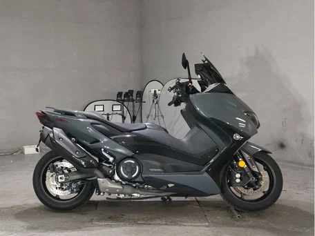 2021 Yamaha TMAX, серый, 1077000 рублей, вид 2