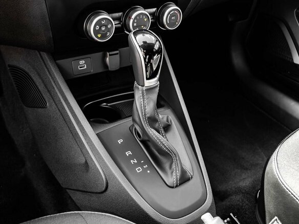 2025 Lada (ВАЗ) Vesta SW I Рестайлинг (NG), коричневый, 1658000 рублей - вид 18